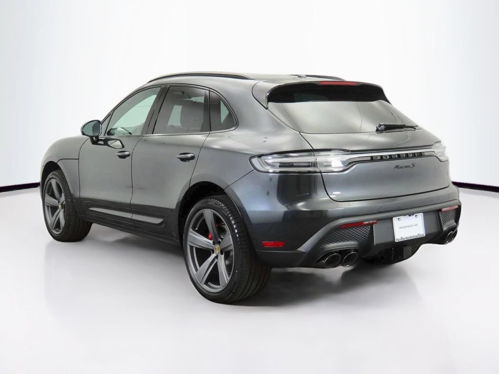 Used 2025 Porsche Macan S AWD/4WD image 3