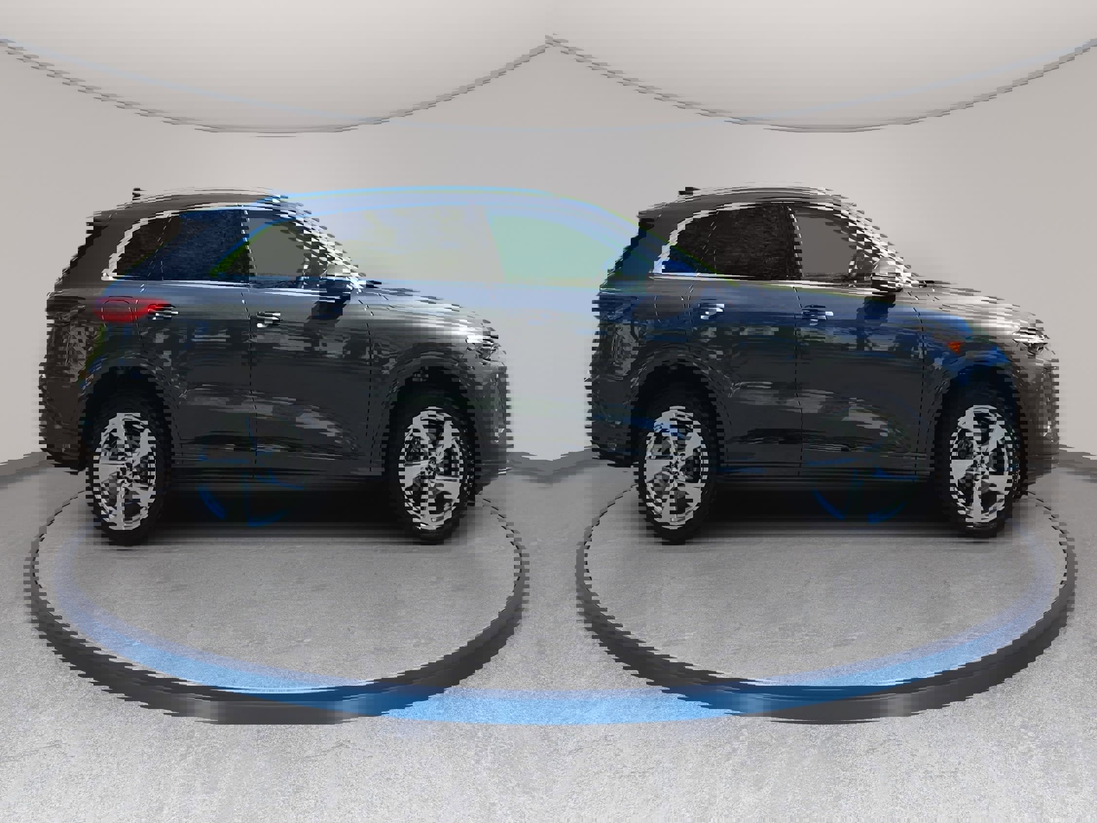 Used 2025 Audi Q5 Premium Plus w/ Premium Plus image 4