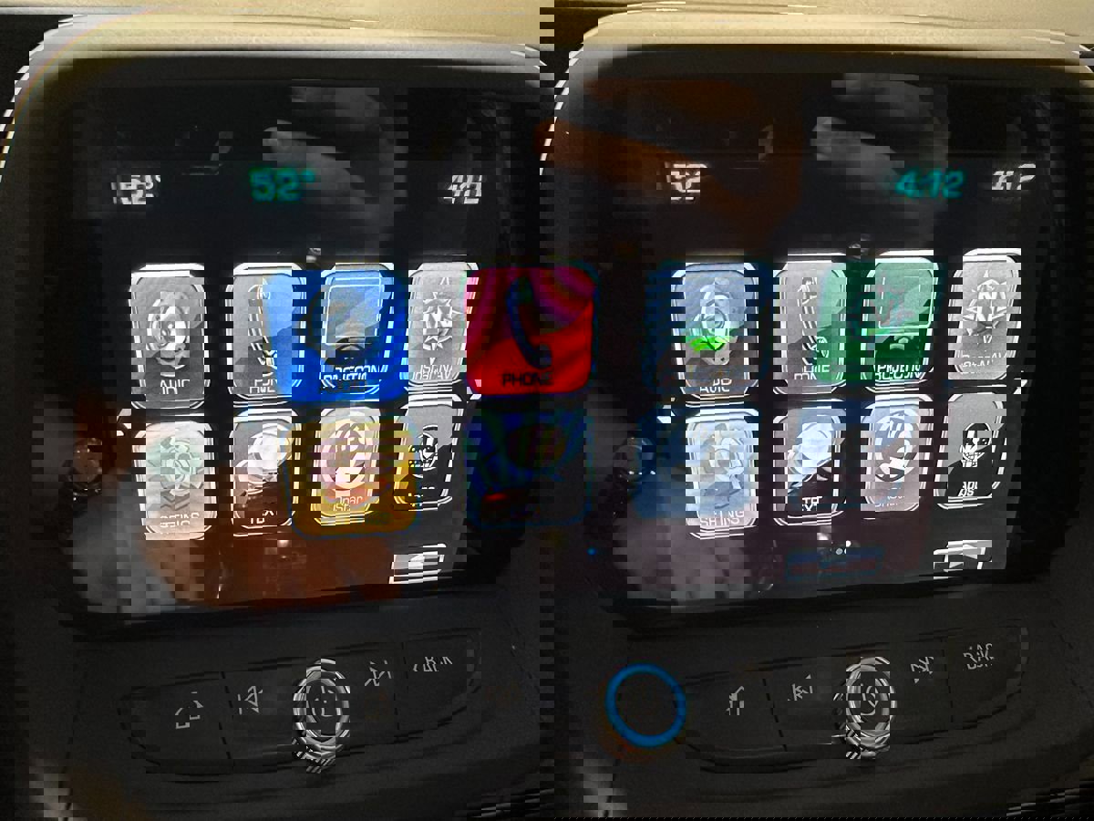 Used 2018 Chevrolet Camaro SS image 32