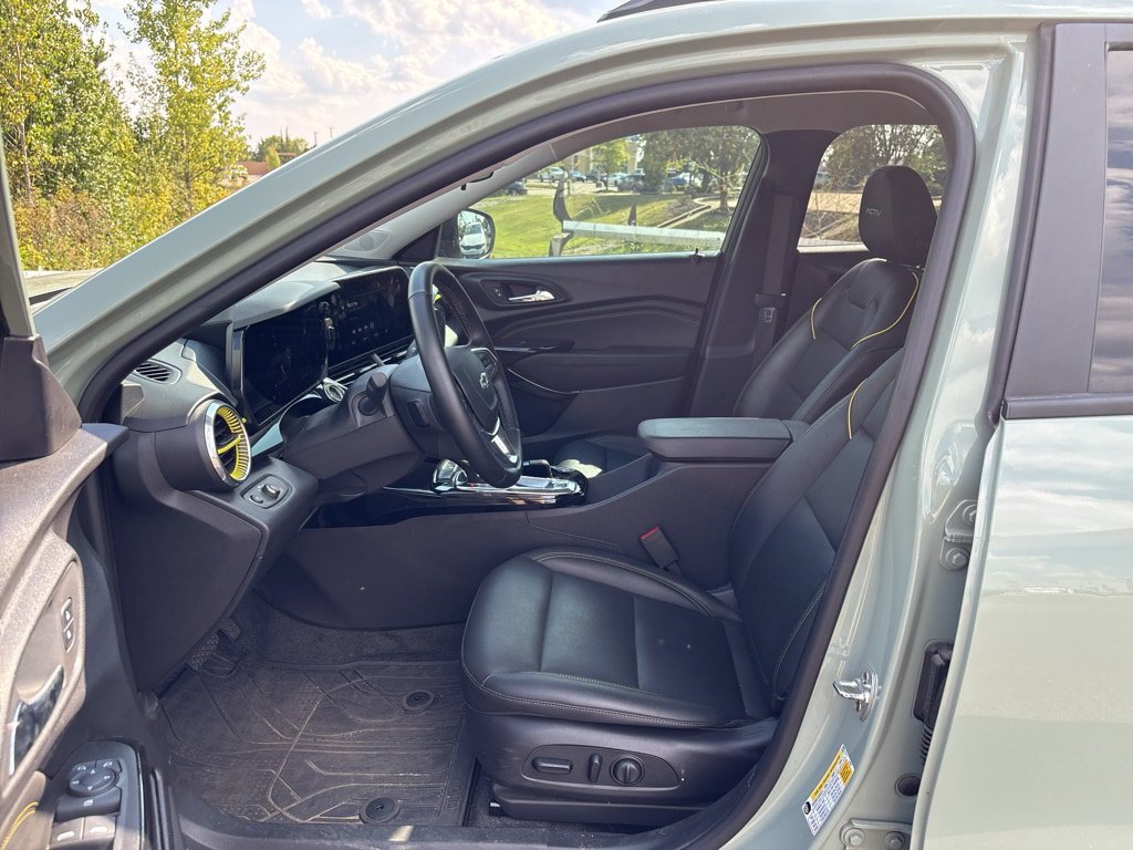 Used 2025 Chevrolet Trax ACTIV w/ Driver Confidence Package FWD image 17
