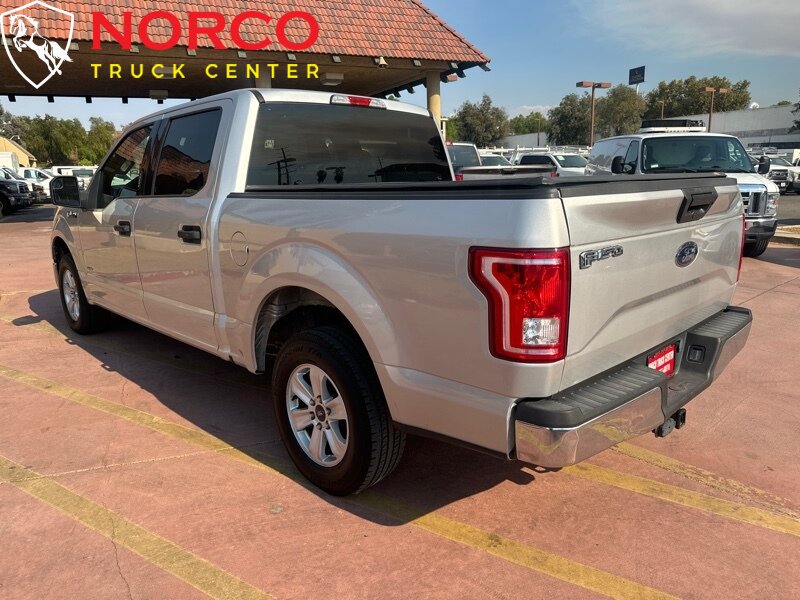 Used 2017 Ford F150 XLT RWD image 6