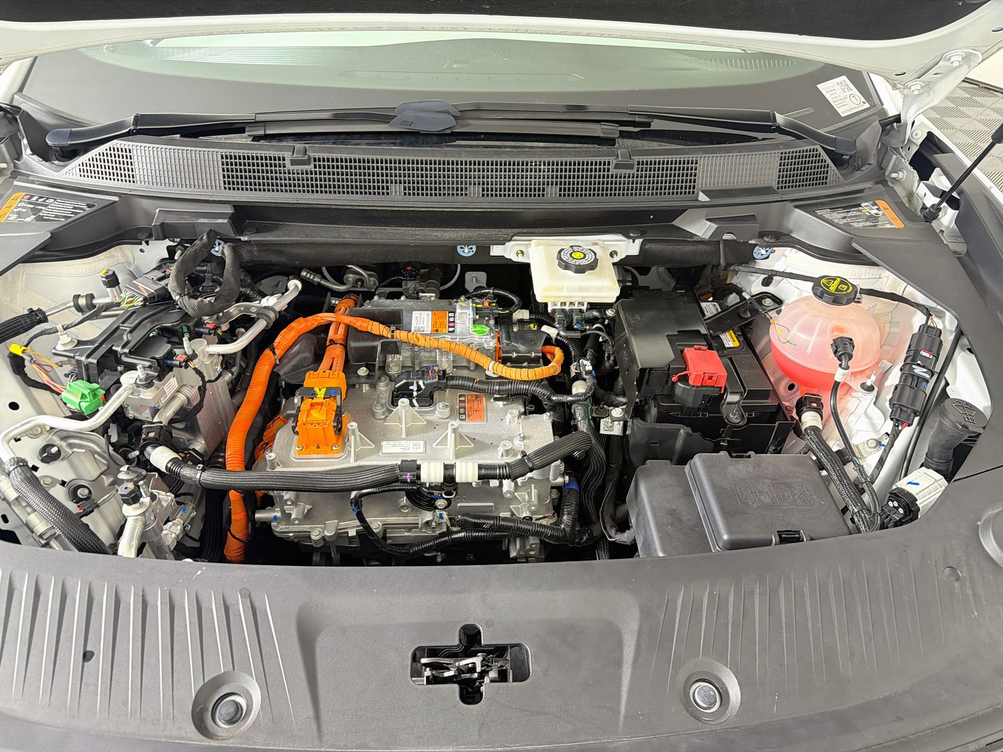 Used 2024 Chevrolet Equinox EV LT FWD image 33