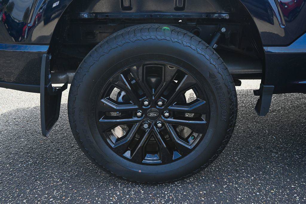 Used 2025 Ford F150 Lariat AWD/4WD image 14