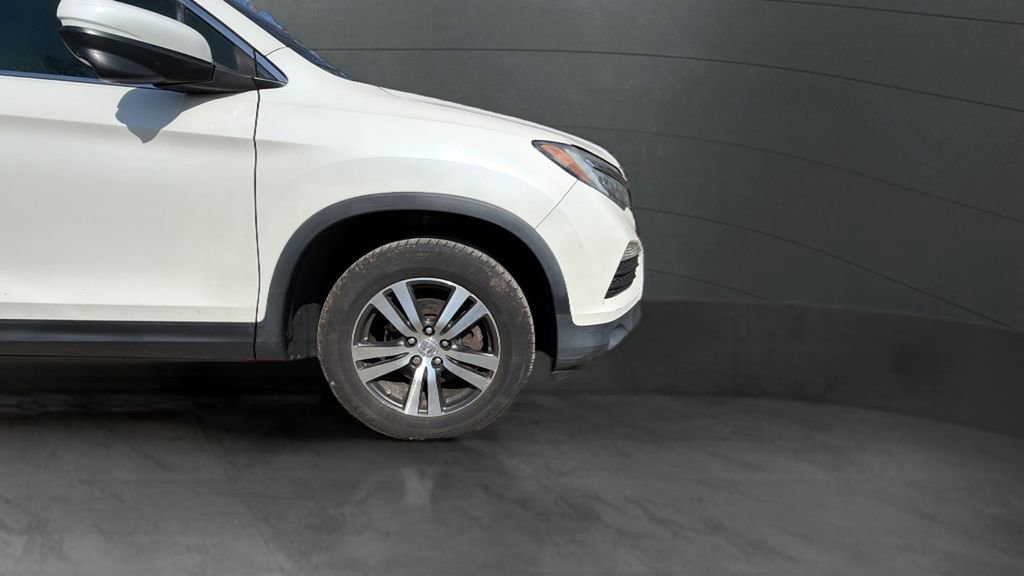 Used 2017 Honda Pilot EX image 14