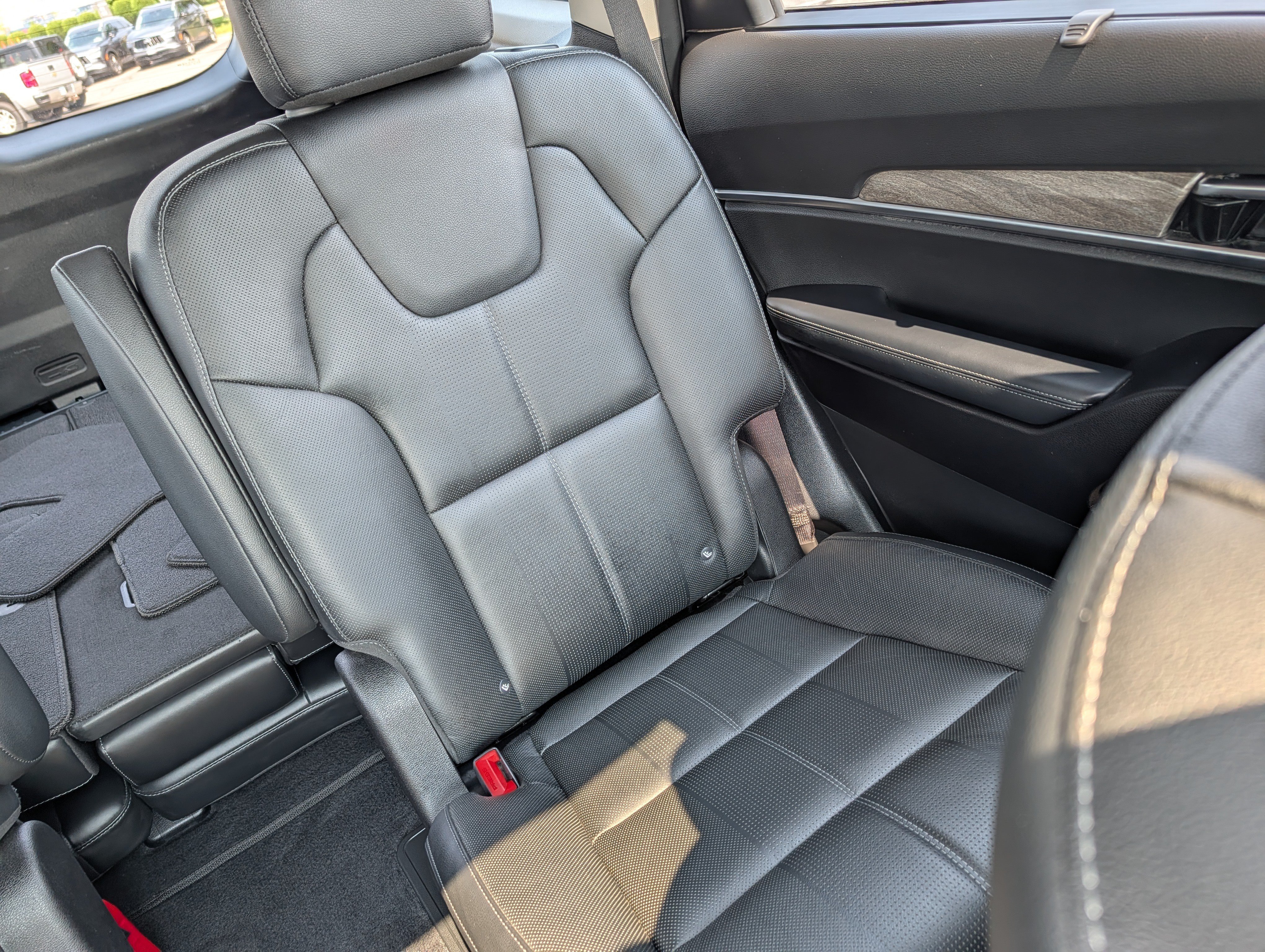 Used 2021 Kia Telluride EX w/ EX Premium Package AWD/4WD image 14