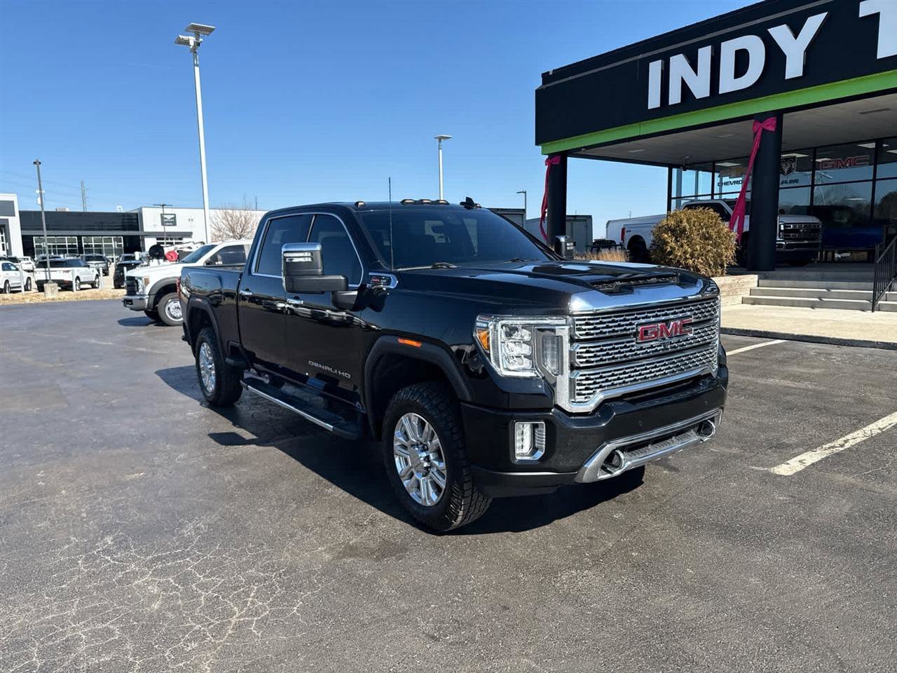 Used 2022 GMC Sierra 2500 Denali w/ Denali Ultimate Package AWD/4WD image 2