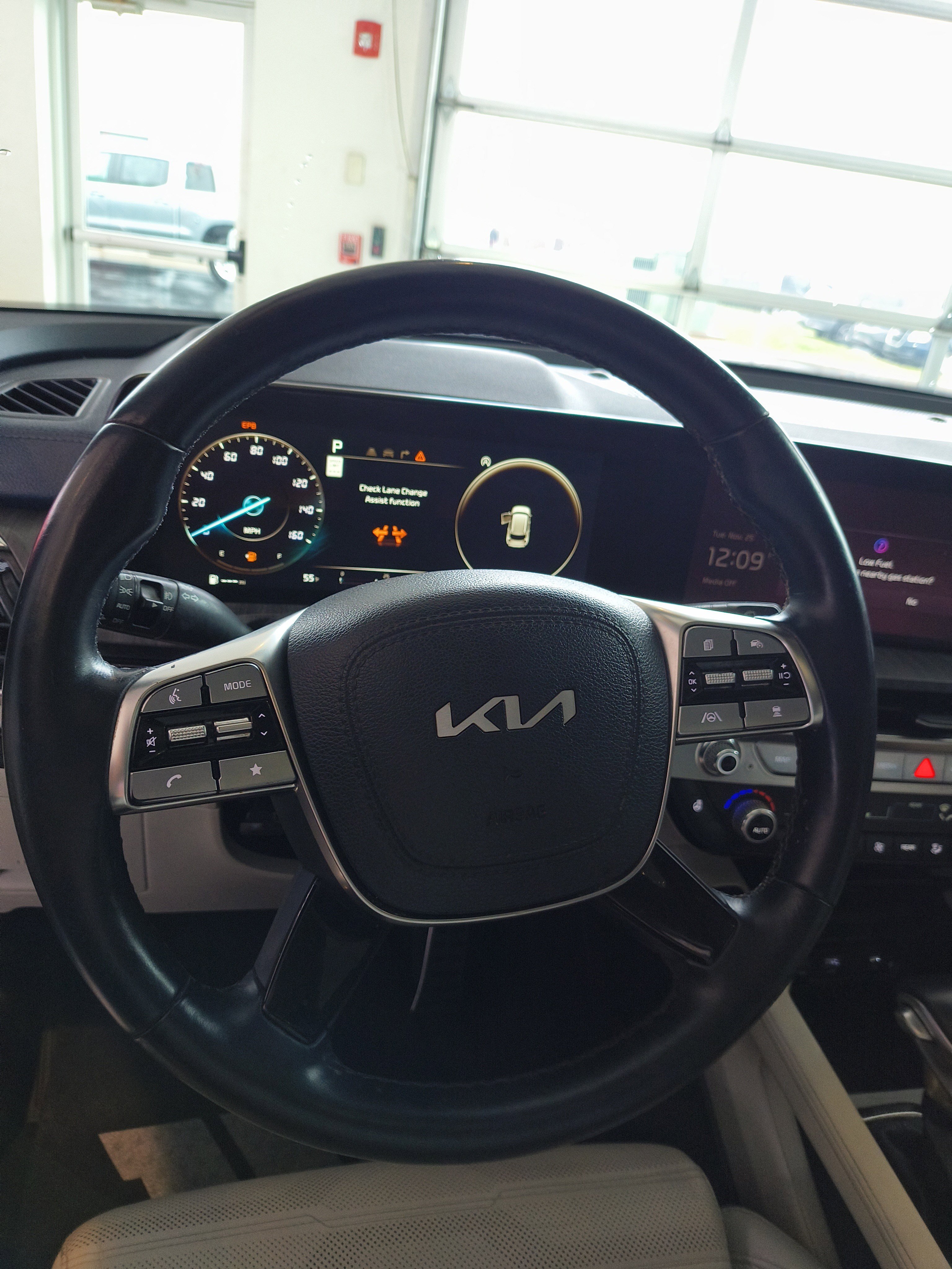 Used 2023 Kia Telluride SX Prestige image 19