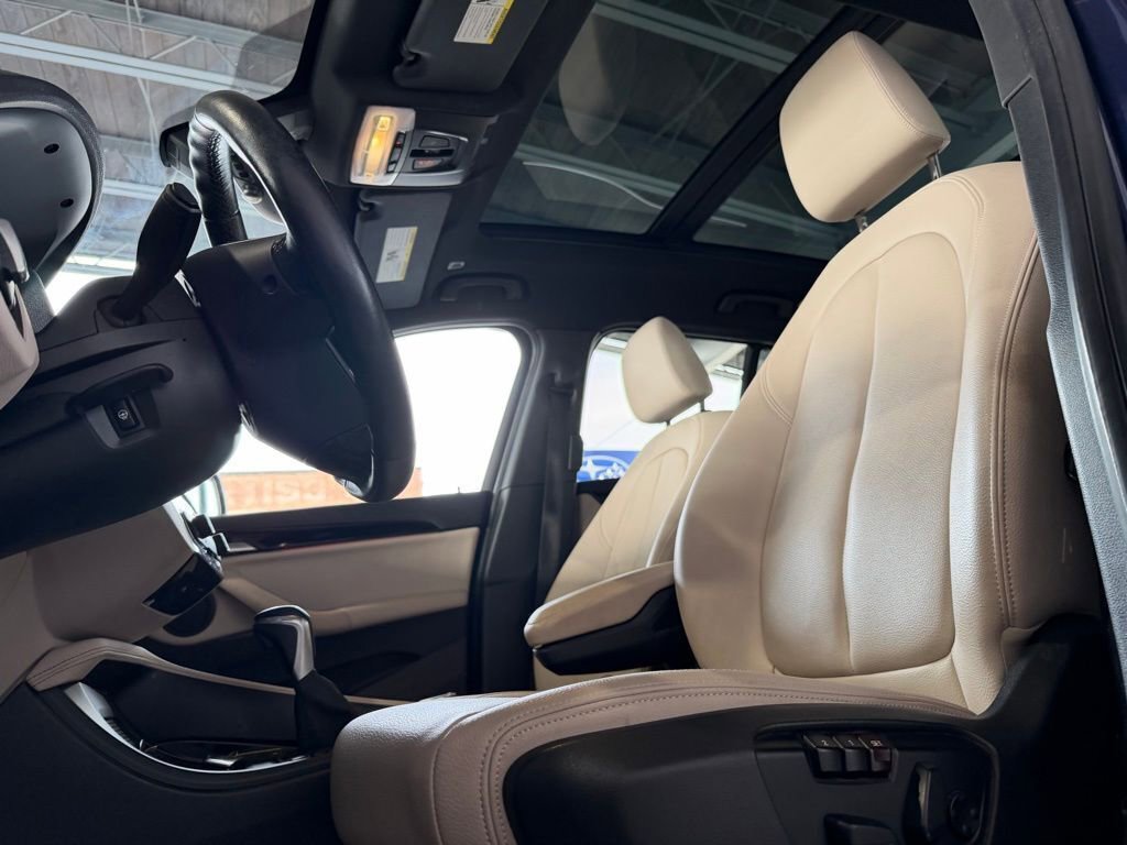 Used 2018 BMW X1 xDrive28i w/ Convenience Package image 9