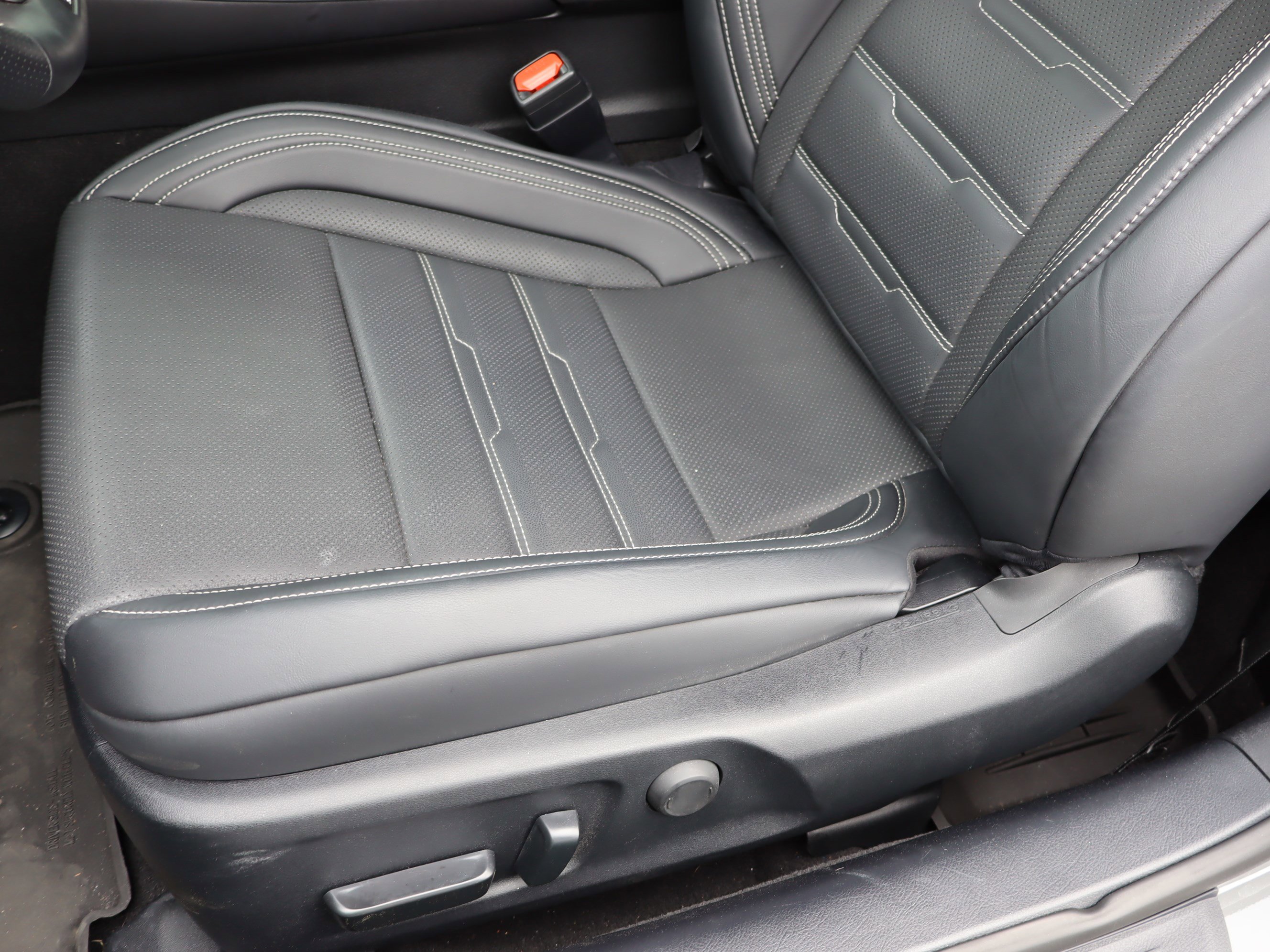 Used 2025 Lexus RC 350 F Sport w/ Navigation Package image 15