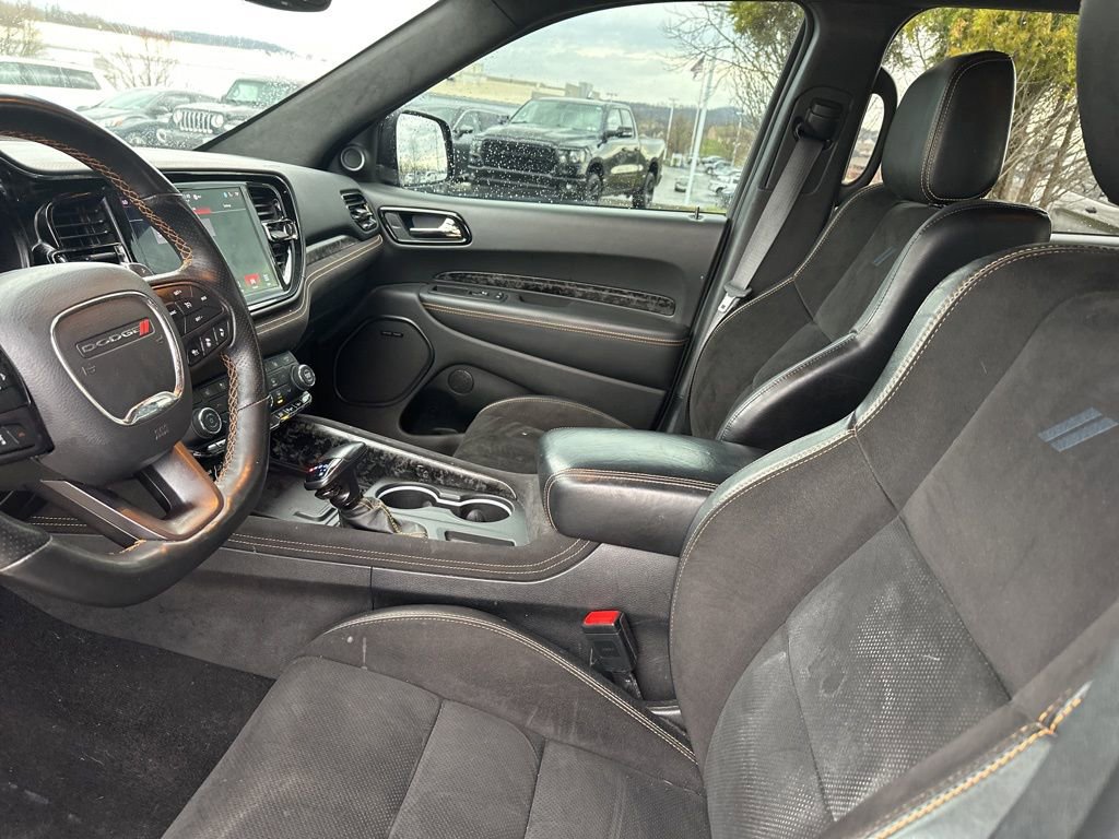 Used 2023 Dodge Durango R/T w/ Hemi Orange Plus Package image 10