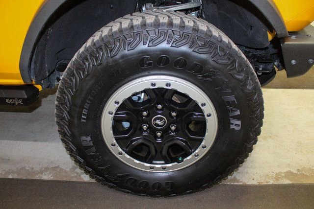 Used 2022 Ford Bronco Black Diamond w/ Sasquatch Package image 19