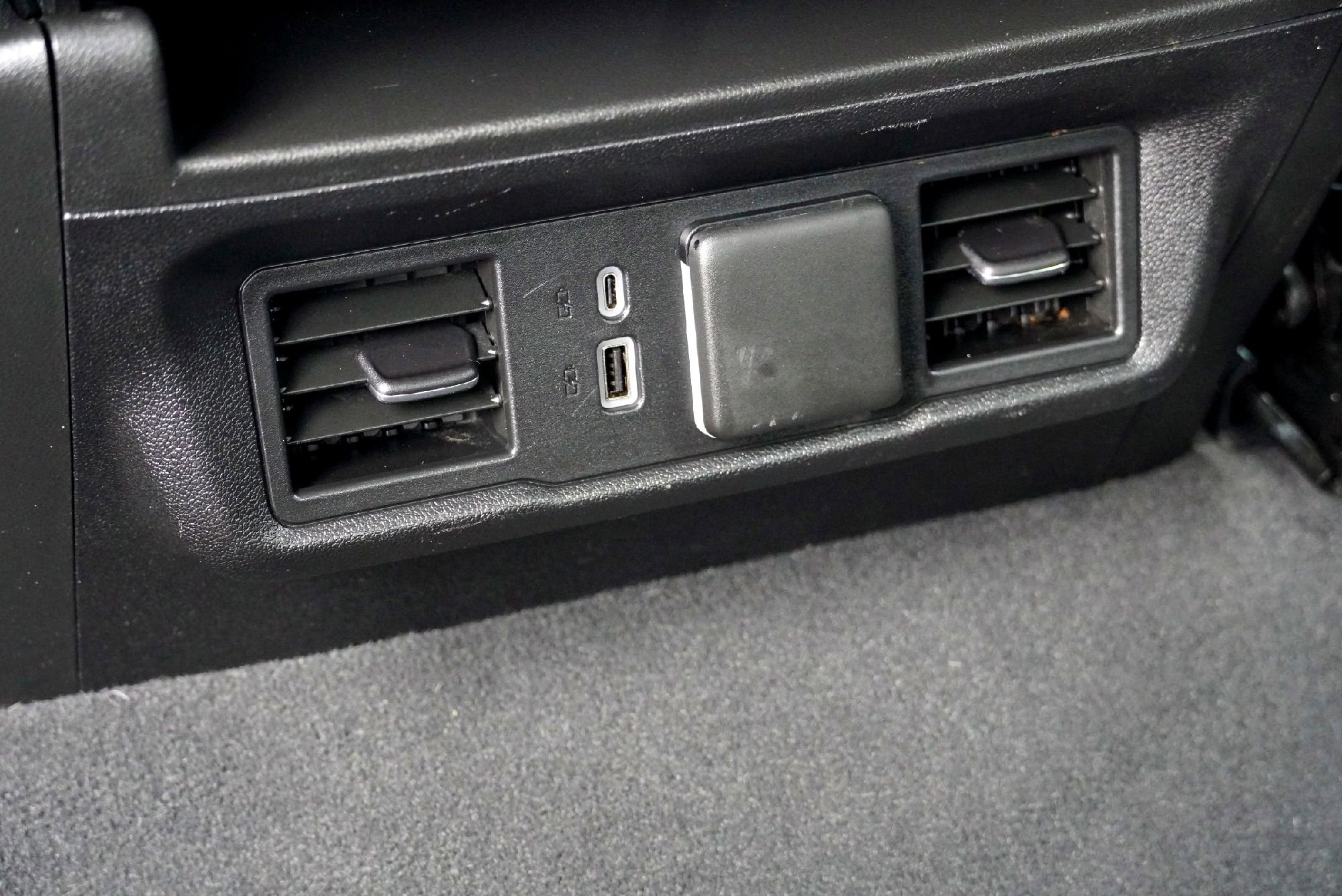 Used 2024 GMC Sierra 1500 SLE image 28