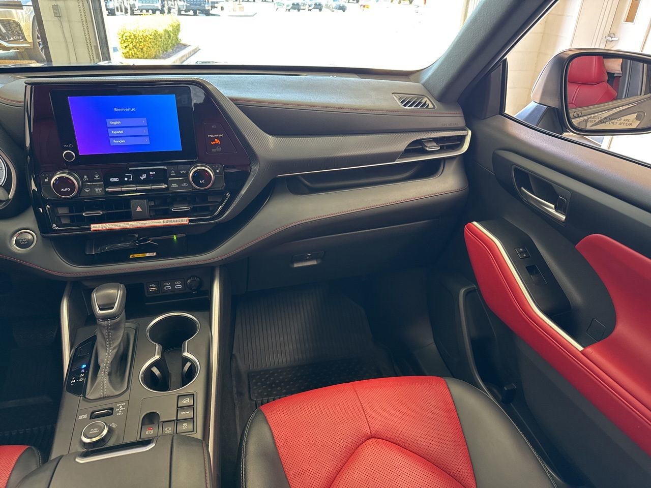 Used 2025 Toyota Highlander XSE image 48