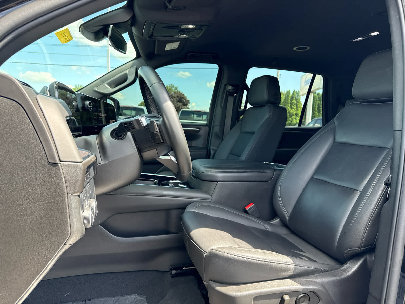 Certified 2025 Chevrolet Tahoe LT AWD/4WD image 11