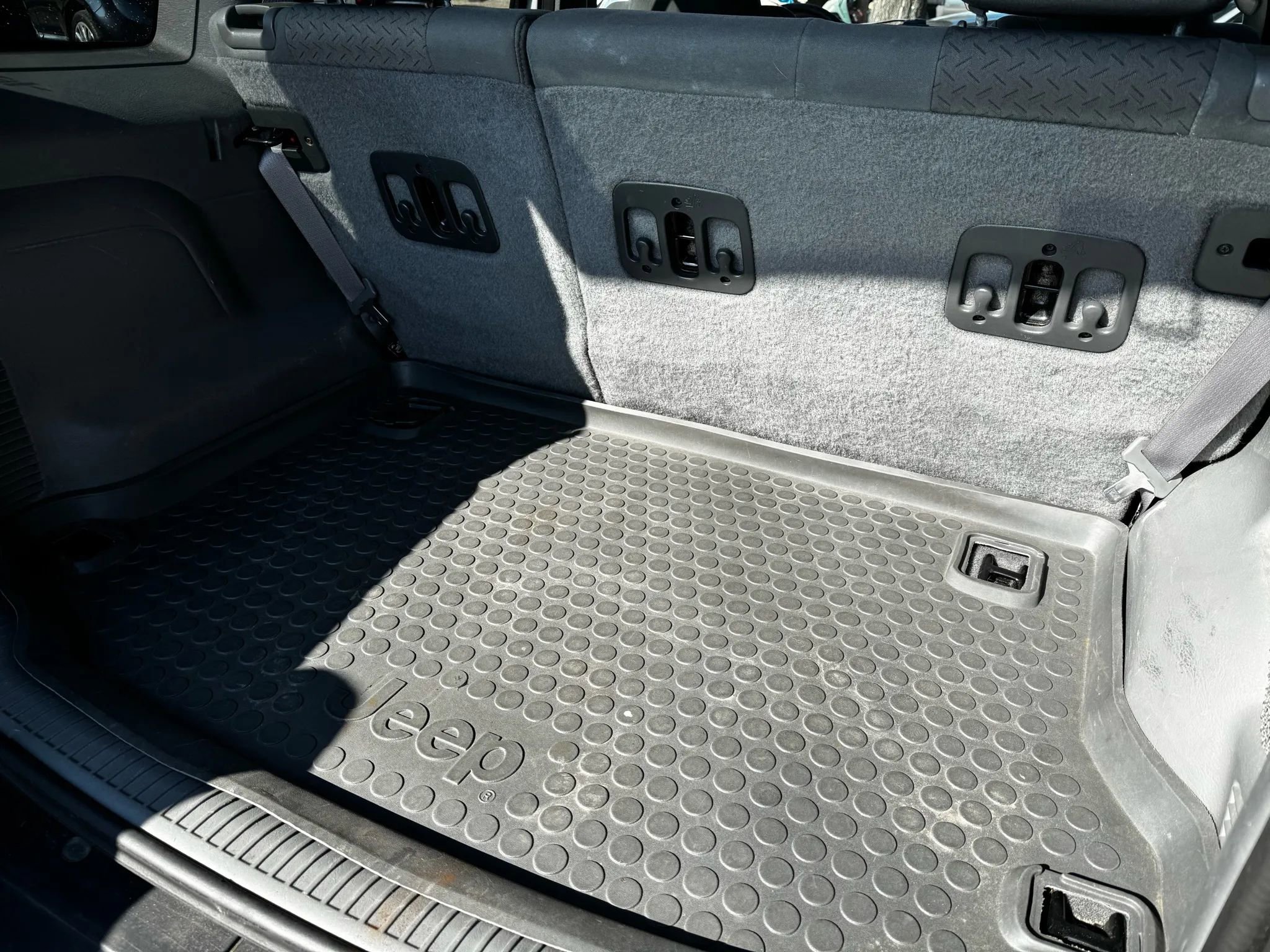 Used 2005 Jeep Liberty Renegade image 5