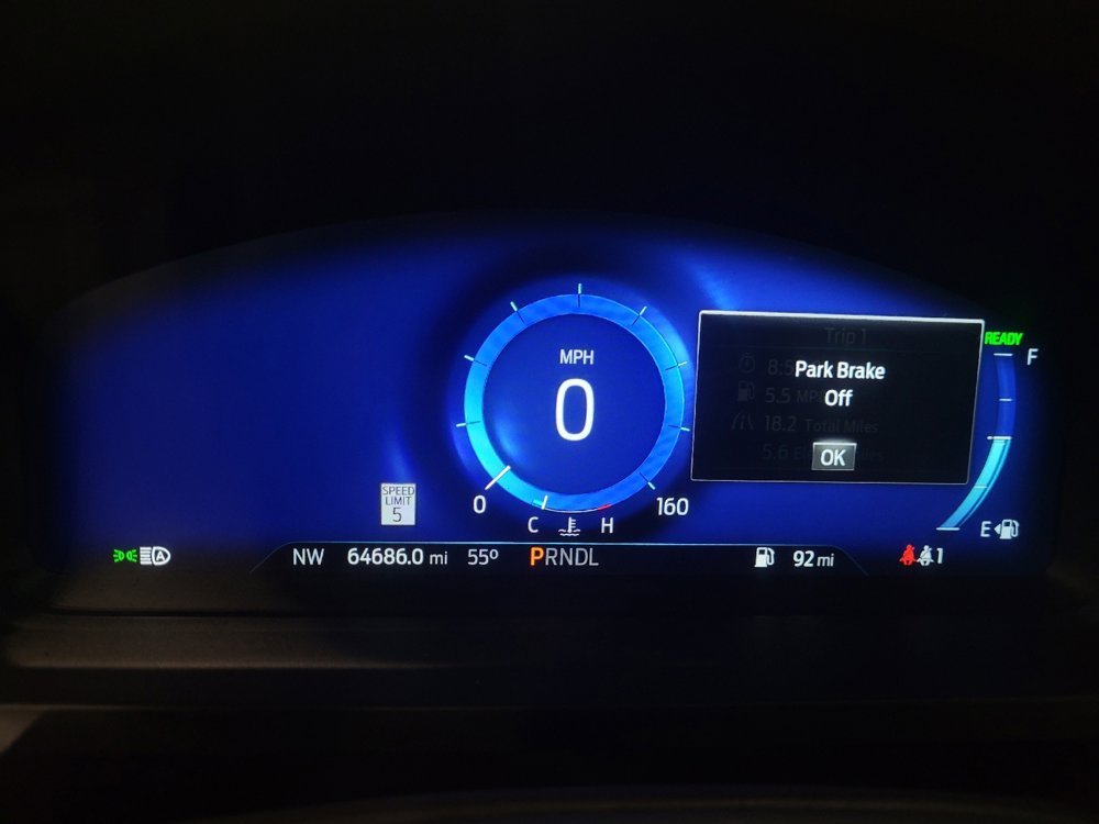 Used 2022 Ford Explorer Platinum w/ Premium Technology Package image 23