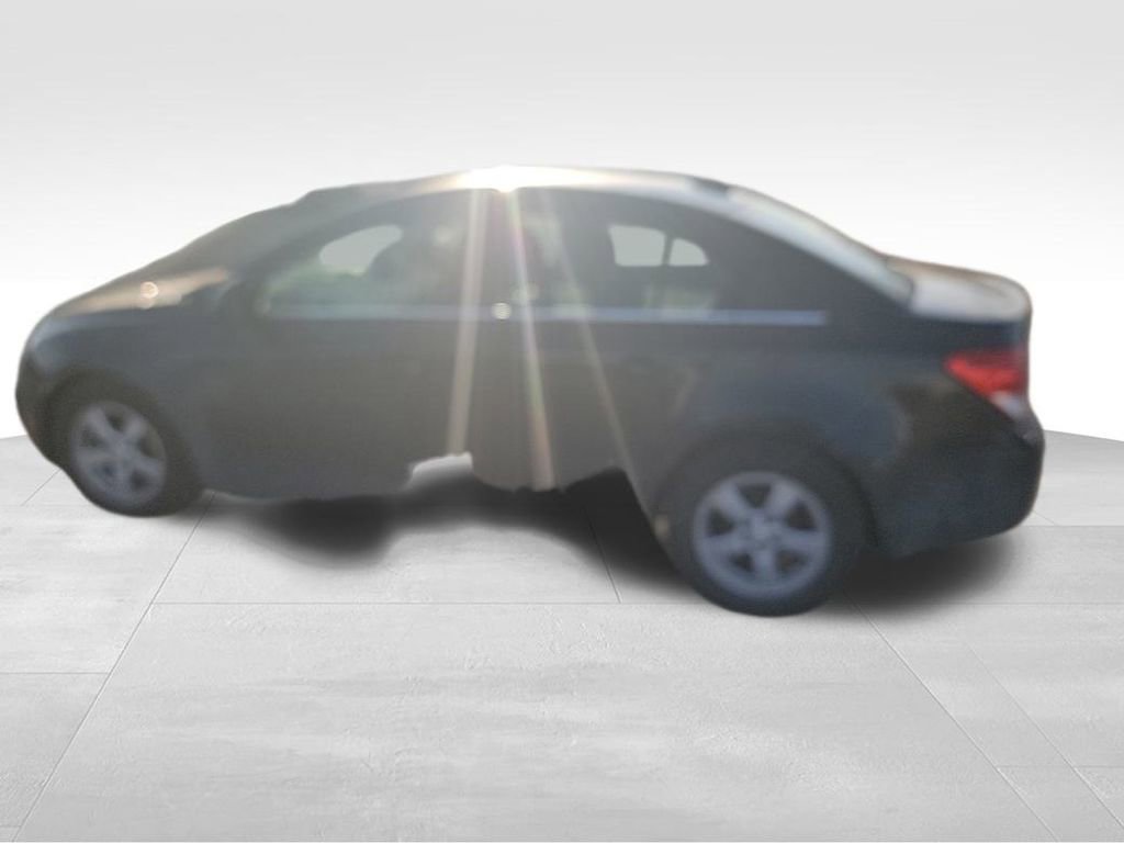 Used 2016 Chevrolet Cruze LT image 11