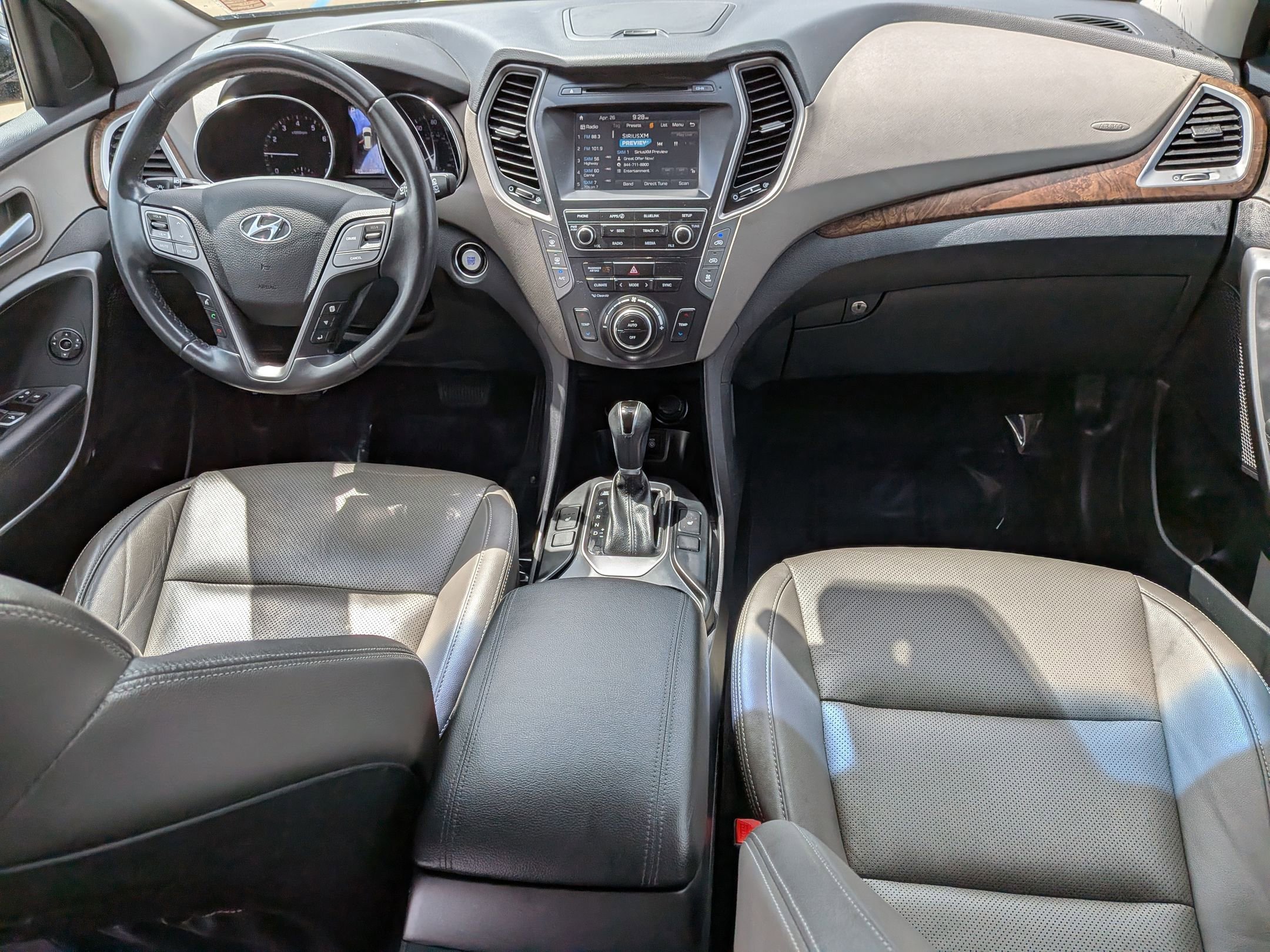 Used 2017 Hyundai Santa Fe Limited AWD/4WD image 24