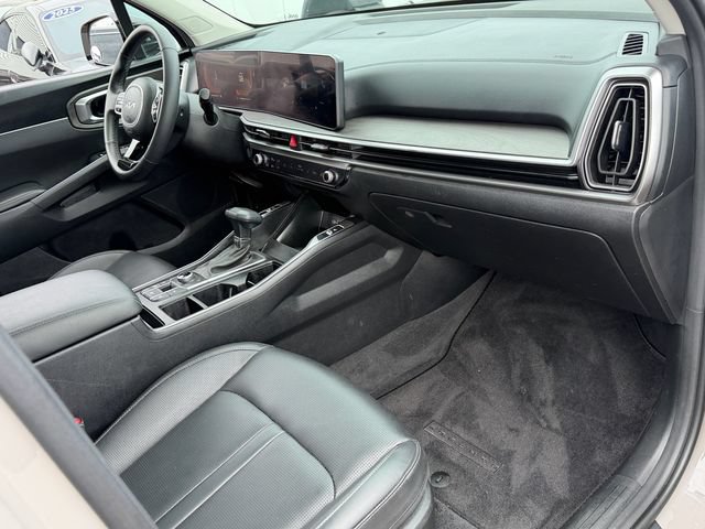 Used 2025 Kia Sorento X-Line EX AWD/4WD image 19