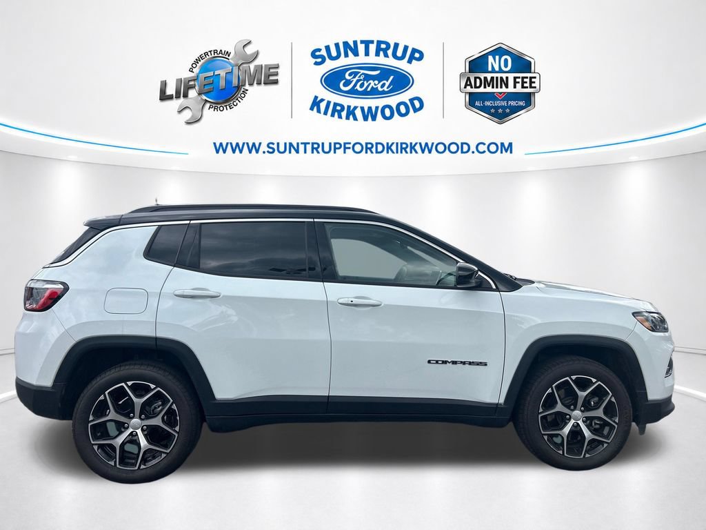 Used 2025 Jeep Compass Limited AWD/4WD image 8