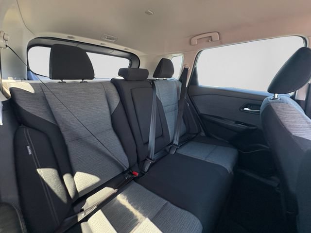 Used 2023 Nissan Rogue SV FWD image 29