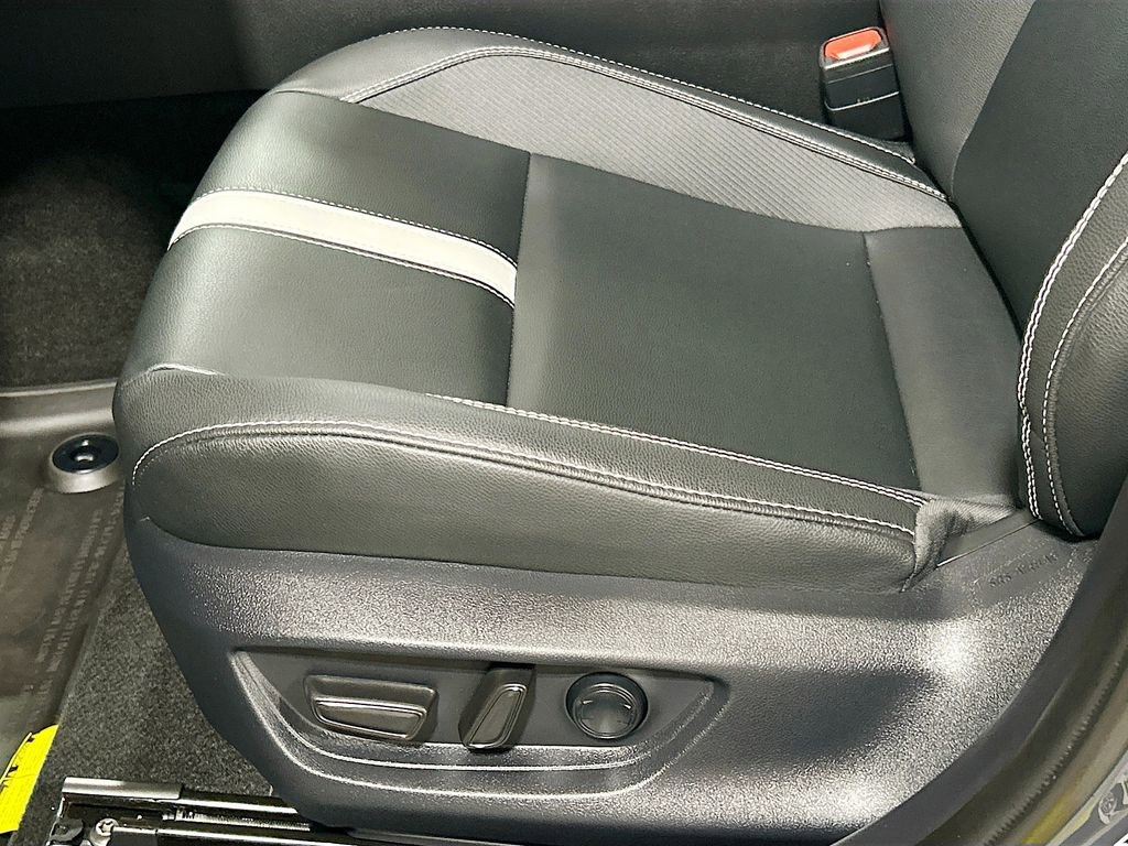 Used 2025 Toyota Camry SE w/ Multimedia Upgrade Package FWD image 16