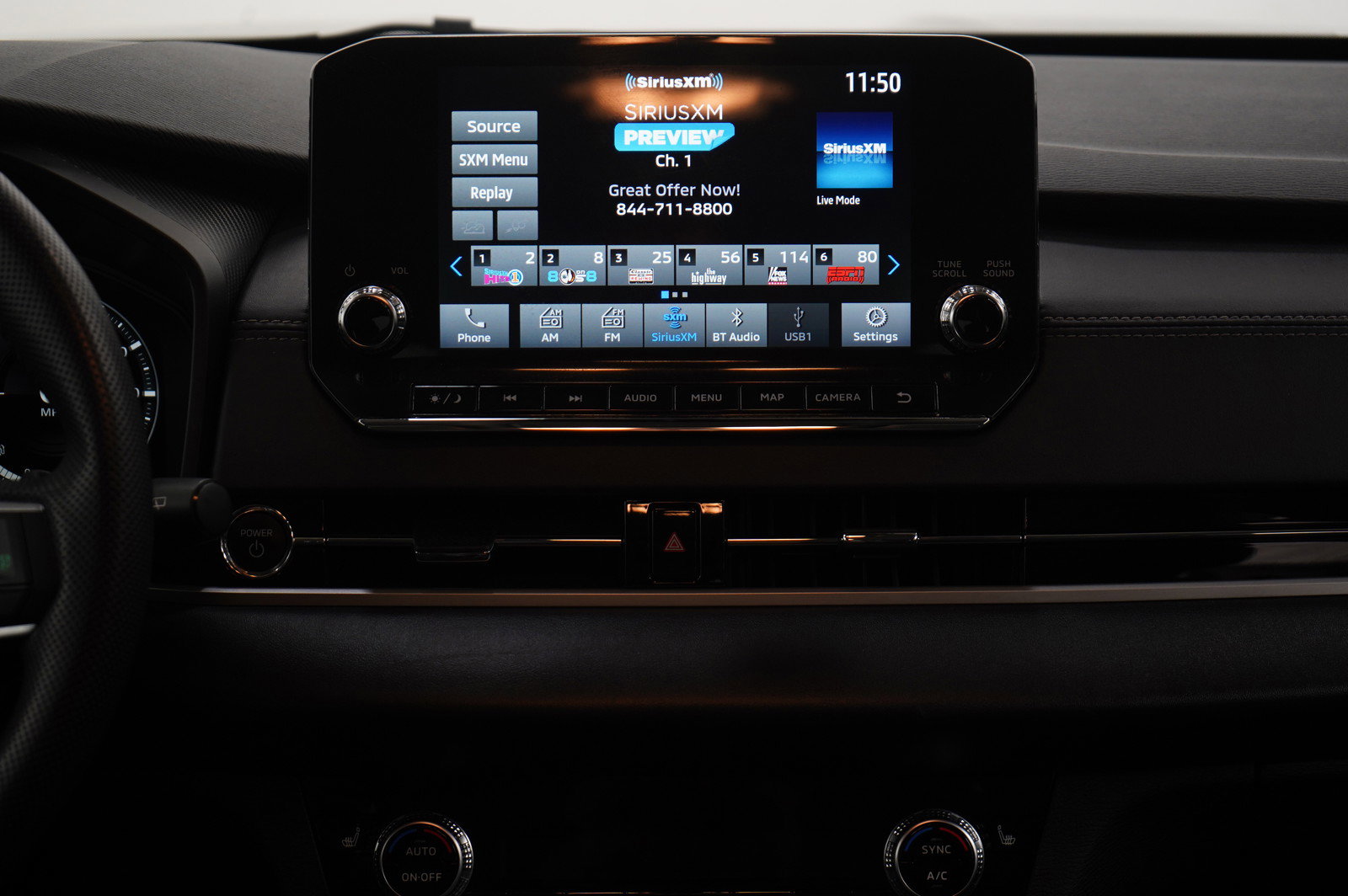 Used 2023 Mitsubishi Outlander SE image 19