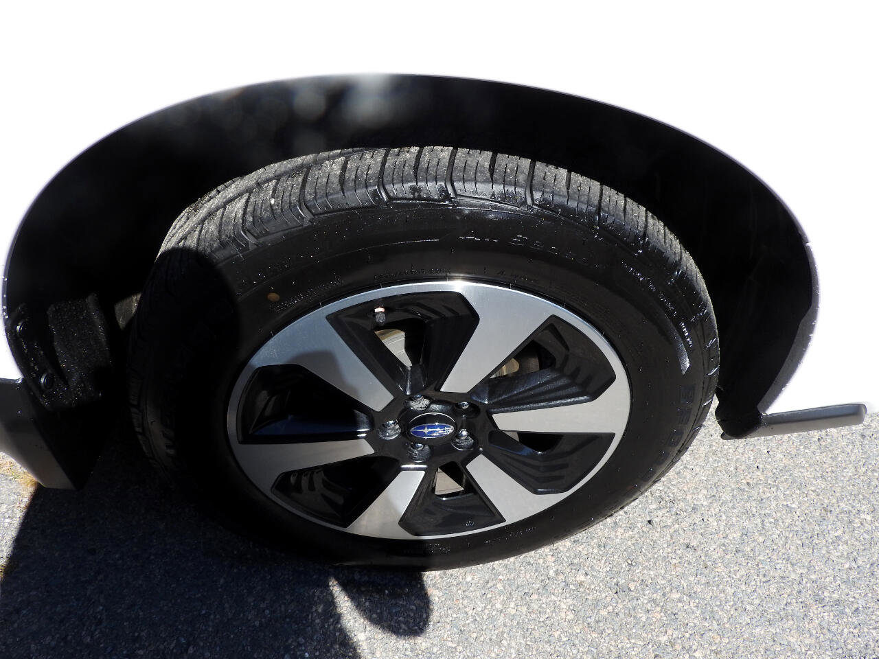 Used 2017 Subaru Forester 2.5i w/ Alloy Wheel Package image 15