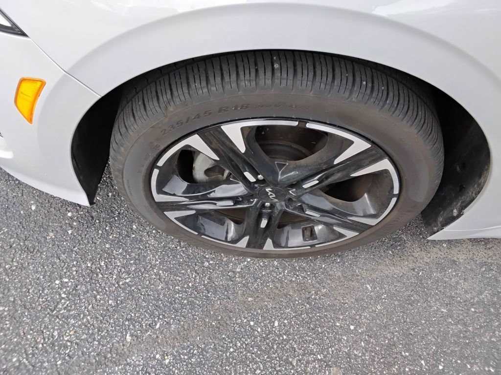 Used 2024 Kia K5 GT-Line w/ GT-Line Premium Package image 11