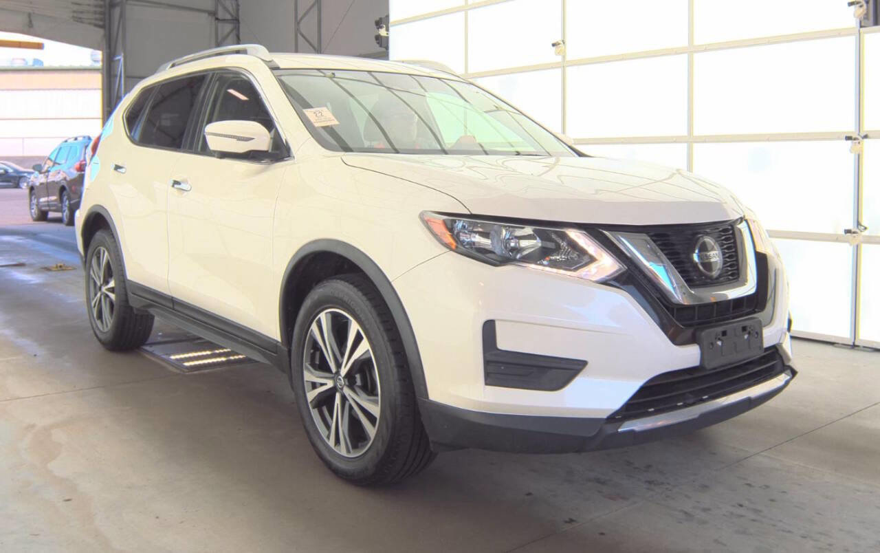 Used 2019 Nissan Rogue SV w/ Premium Package AWD/4WD image 2