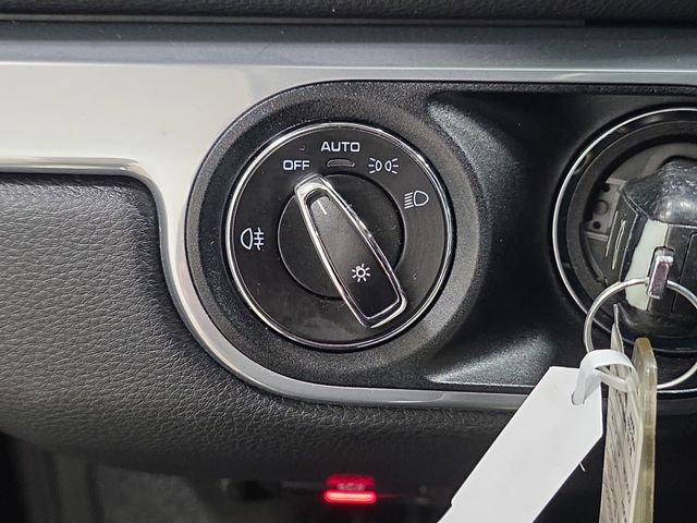 Used 2019 Porsche 718 Boxster image 23