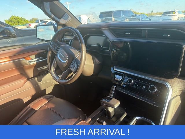 Used 2022 GMC Sierra 1500 Denali w/ Denali Reserve Package image 8