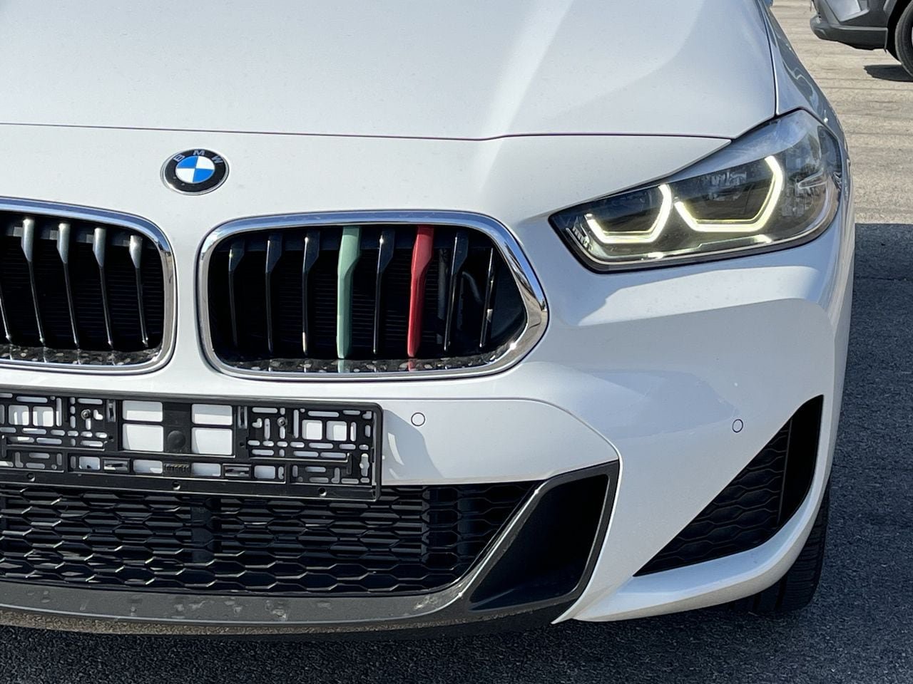 Used 2023 BMW X2 sDrive28i w/ M Sport Package FWD image 8