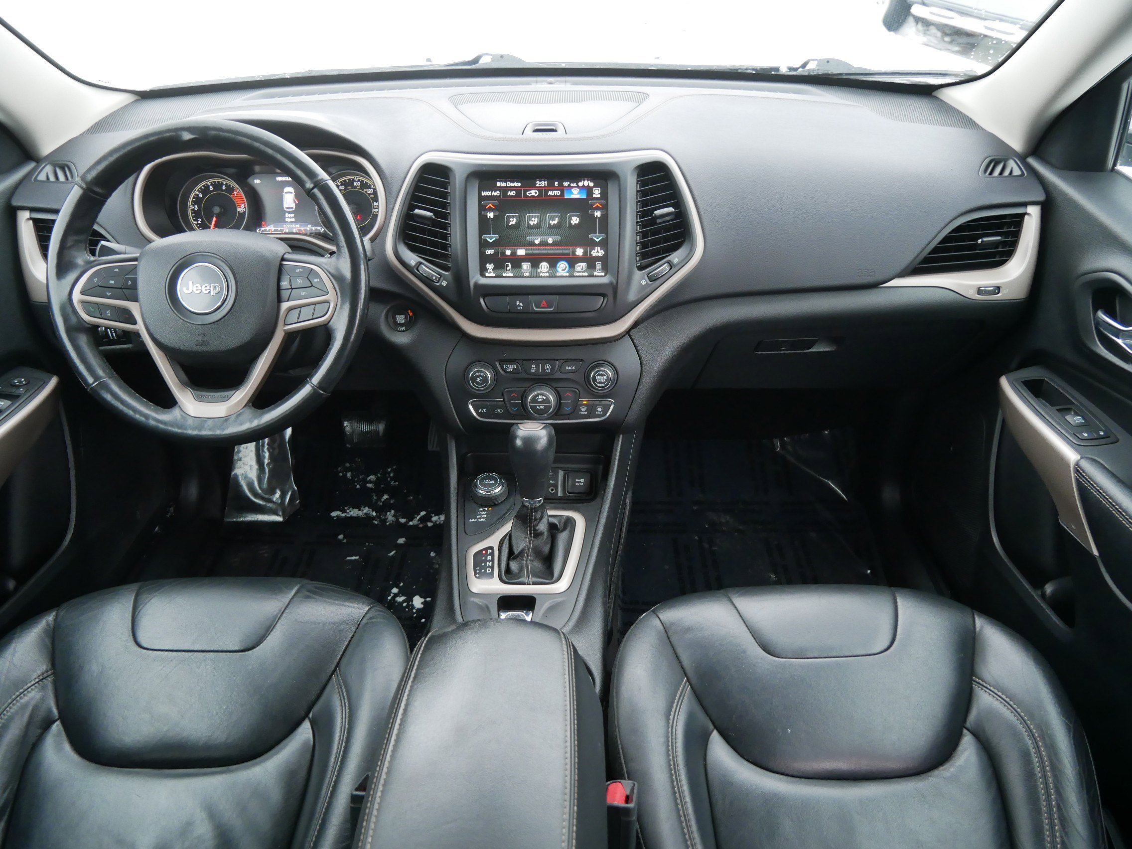 Used 2018 Jeep Cherokee Limited image 10