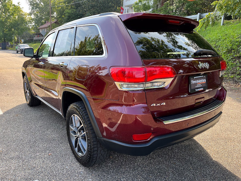 Used 2017 Jeep Grand Cherokee Limited AWD/4WD image 35