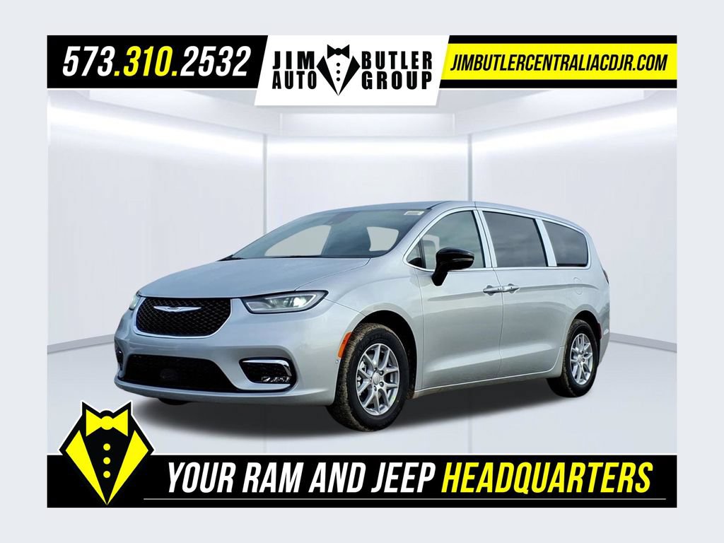 New 2026 Chrysler Pacifica Select FWD image 1