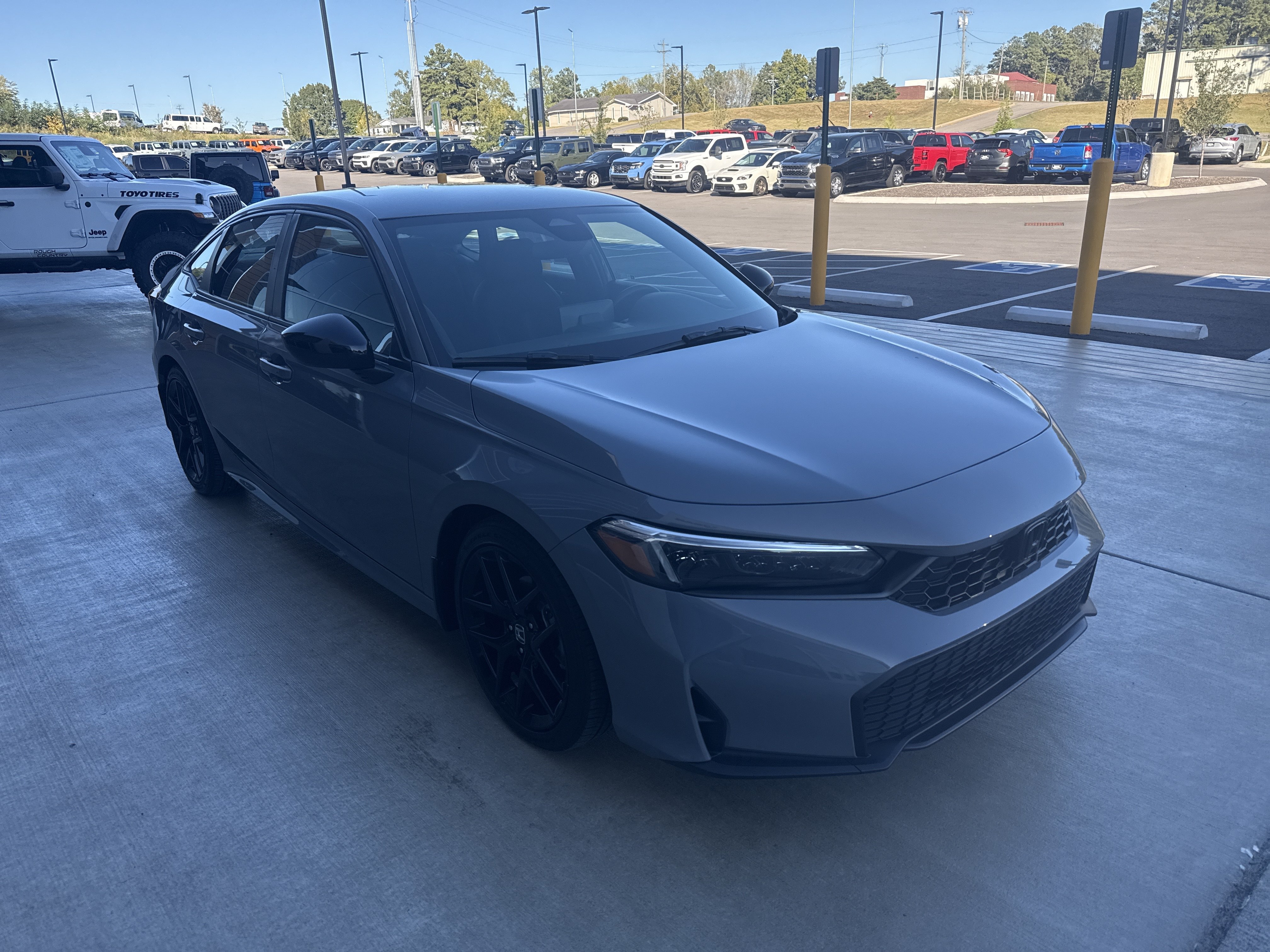 Used 2025 Honda Civic Sport image 6