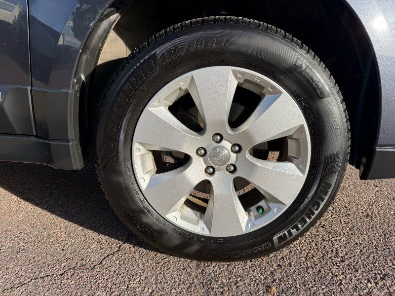 Used 2010 Subaru Outback 2.5i Premium image 9