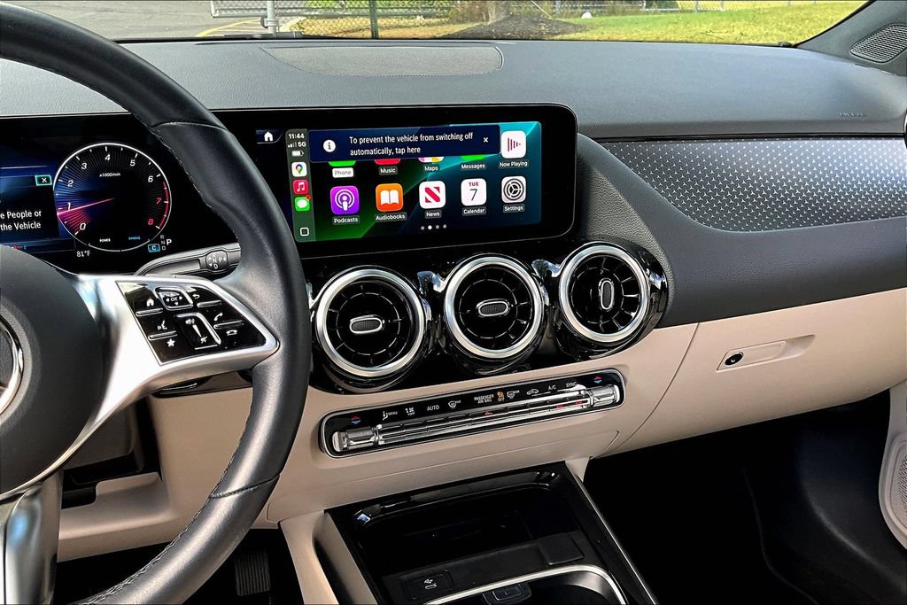 Certified 2025 Mercedes-Benz GLA 250 4MATIC image 6