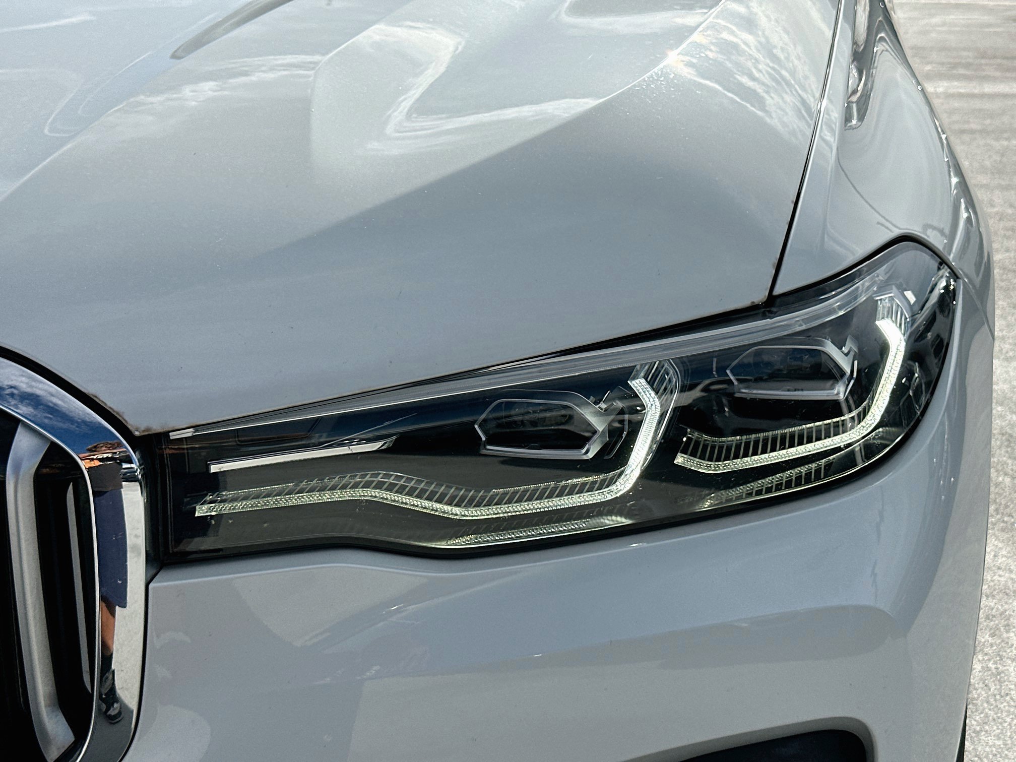 Used 2020 BMW X7 xDrive40i w/ Premium Package AWD/4WD image 32