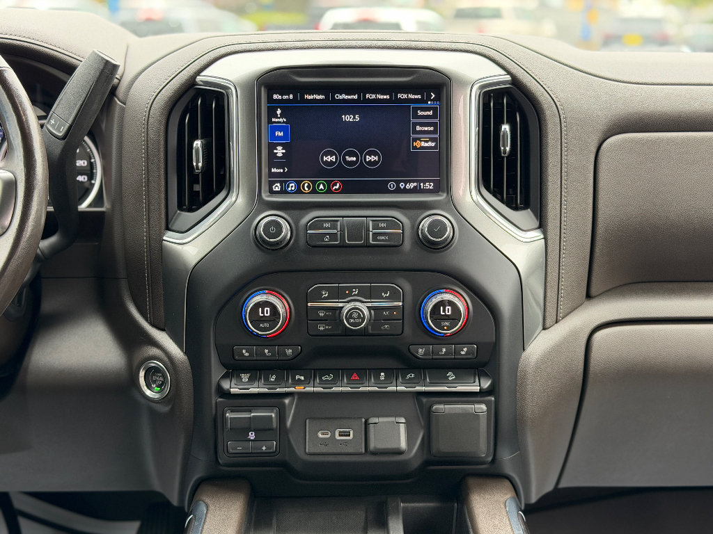 Used 2020 Chevrolet Silverado 3500 LTZ w/ LTZ Plus Package AWD/4WD image 10