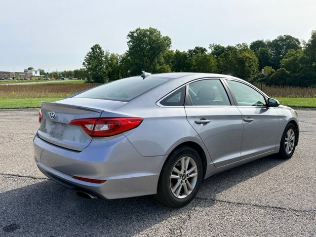 Used 2017 Hyundai Sonata SE FWD image 5