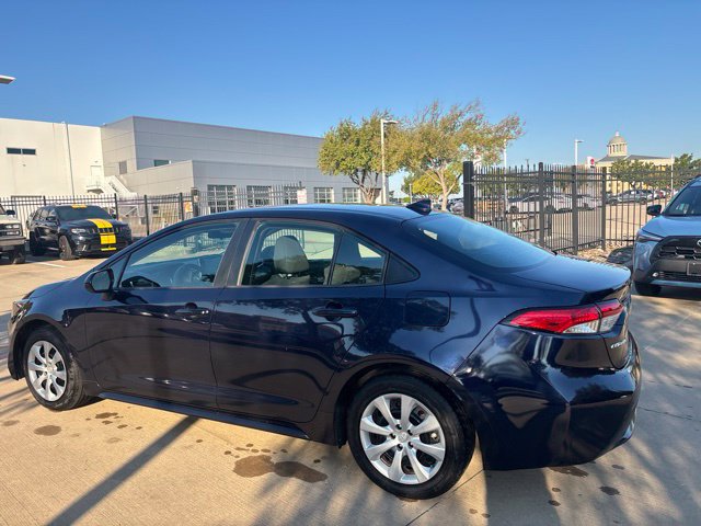 Used 2021 Toyota Corolla LE FWD image 8