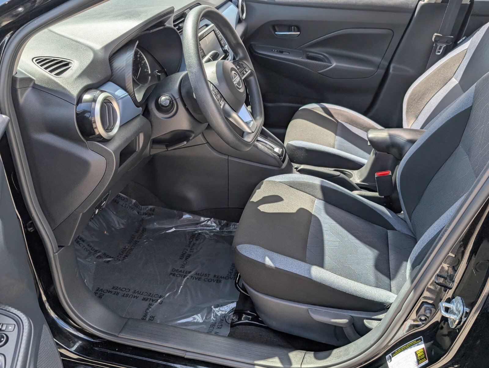 Certified 2025 Nissan Versa SV FWD image 11