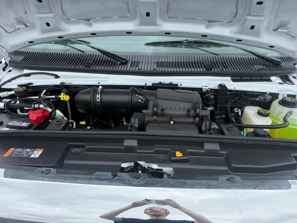 New 2027 Ford E-450 and Econoline 450 Super Duty w/ Power Equipment Group RWD image 50