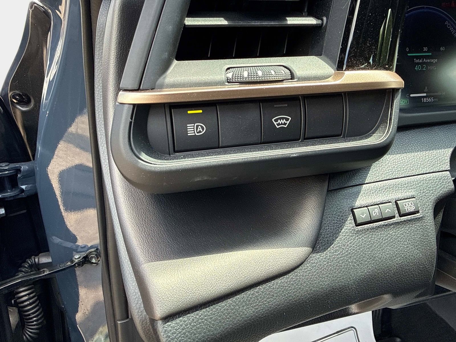 Used 2025 Toyota Crown Nightshade AWD/4WD image 30