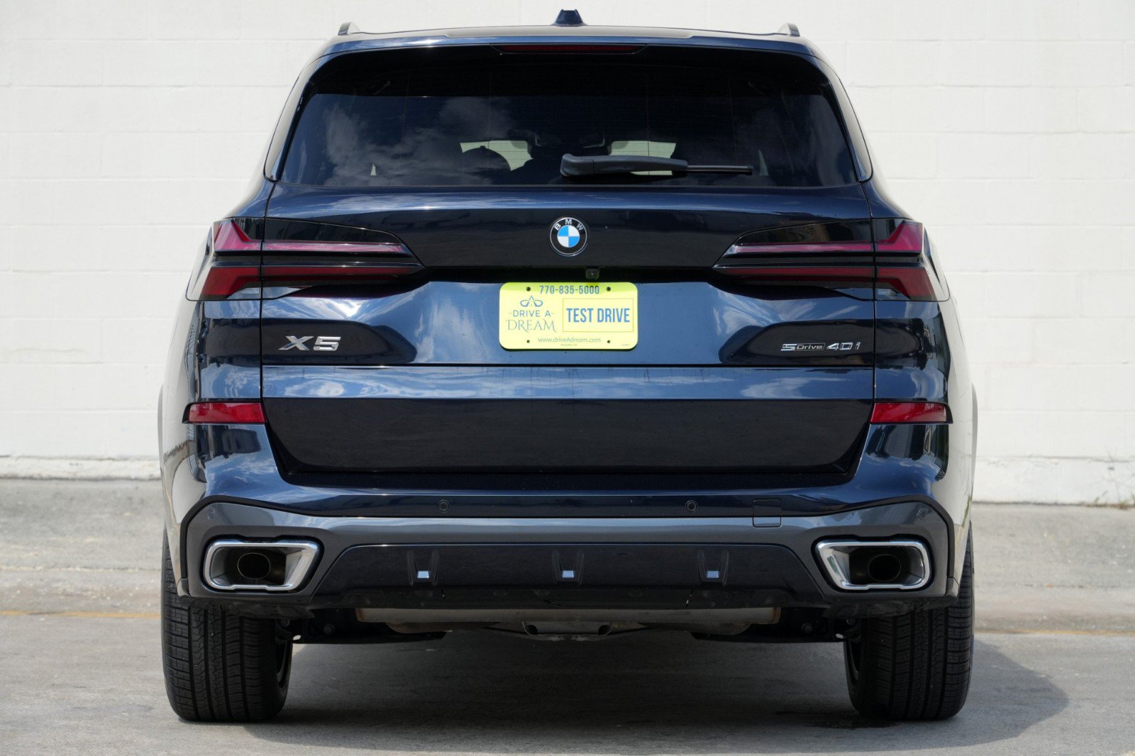 Used 2024 BMW X5 sDrive40i w/ M Sport Package RWD image 11