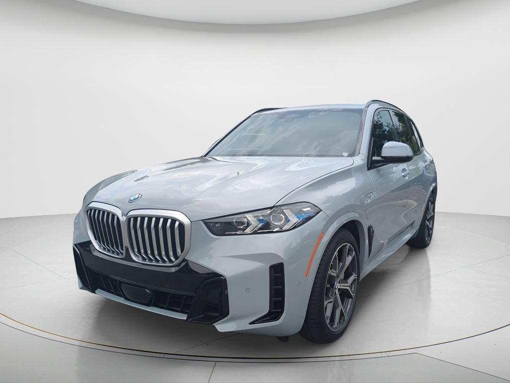 New 2026 BMW X5 xDrive50e w/ M Sport Package AWD/4WD image 2