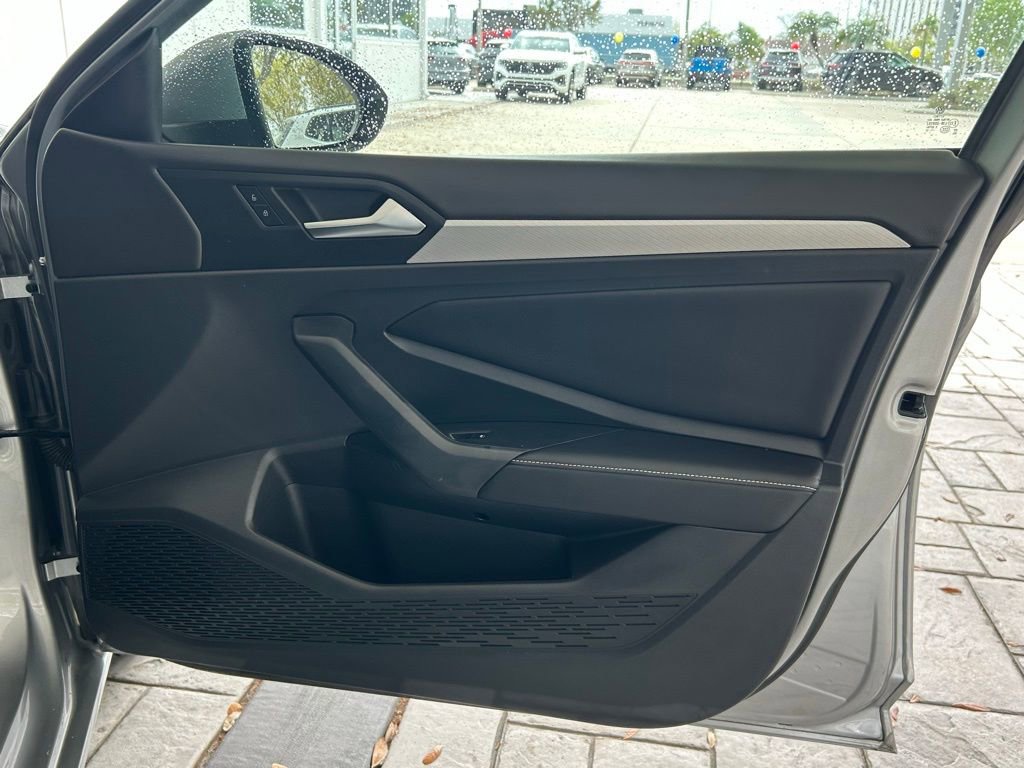 Used 2022 Volkswagen Jetta S image 44