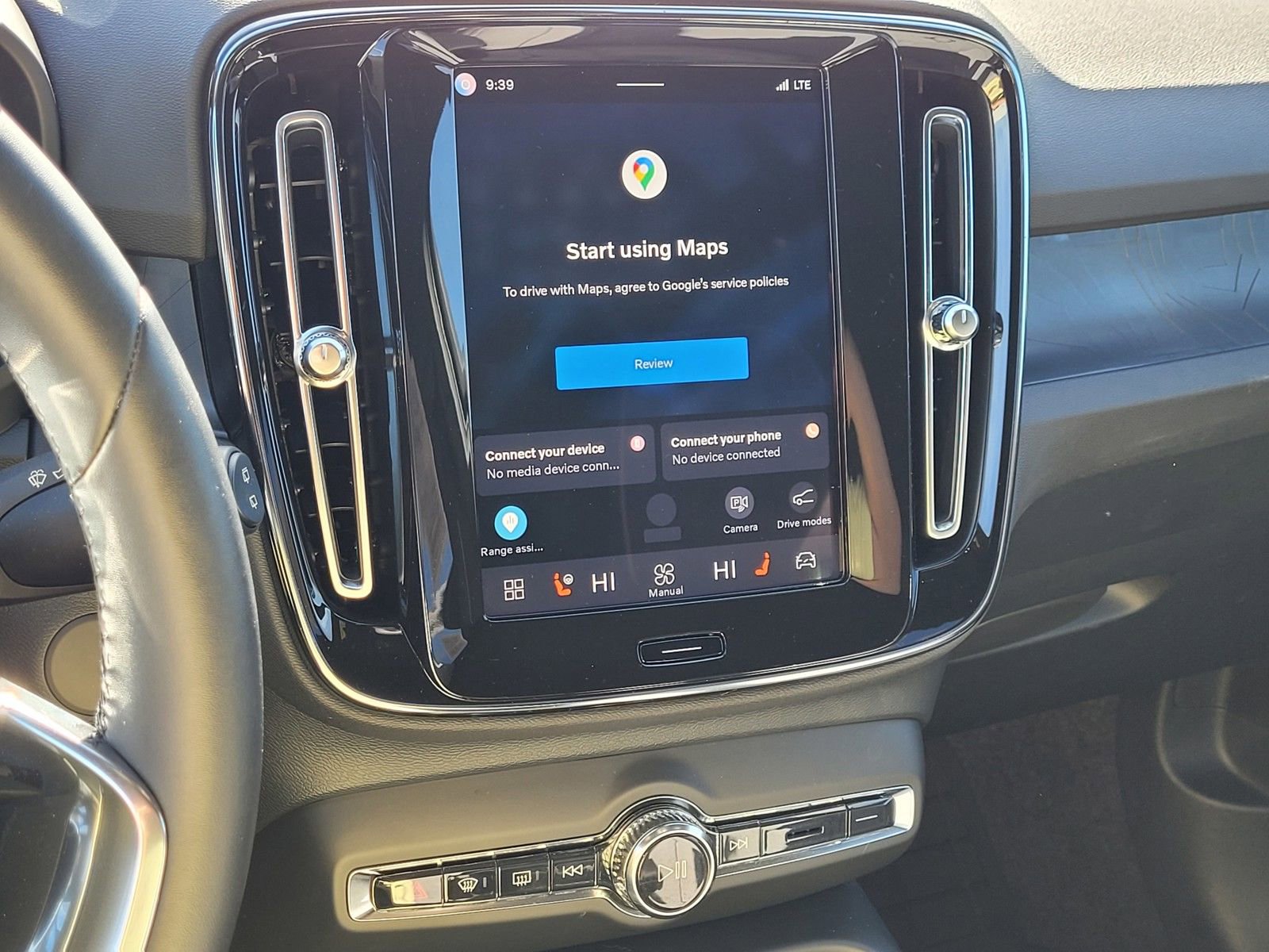 Certified 2023 Volvo XC40 Recharge Ultimate w/ Protection Package Premier image 24